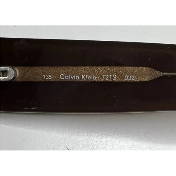 Vintage 1998 Calvin Klein The Avenger Oval Acetate Frame Amber 721S Sunglasses Calvin Klein | Accessories | Vintage 998 Calvin Klein The  main image 4
